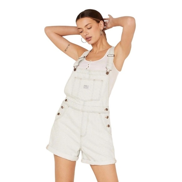 LEVI’S Striped Light Wash Denim Shortalls Size XL NEW - Picture 1 of 12